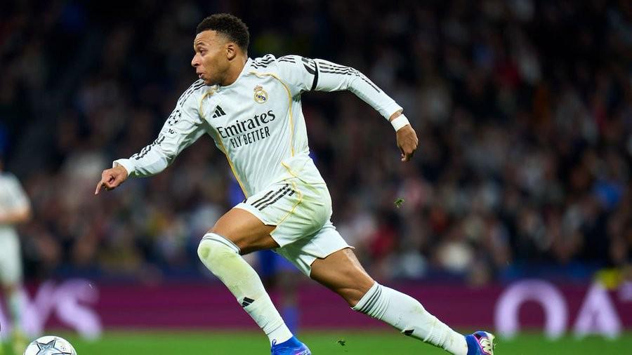 半岛体育官网-记者：西甲冠军还有悬念，因为皇马与巴萨的积分差距并不大